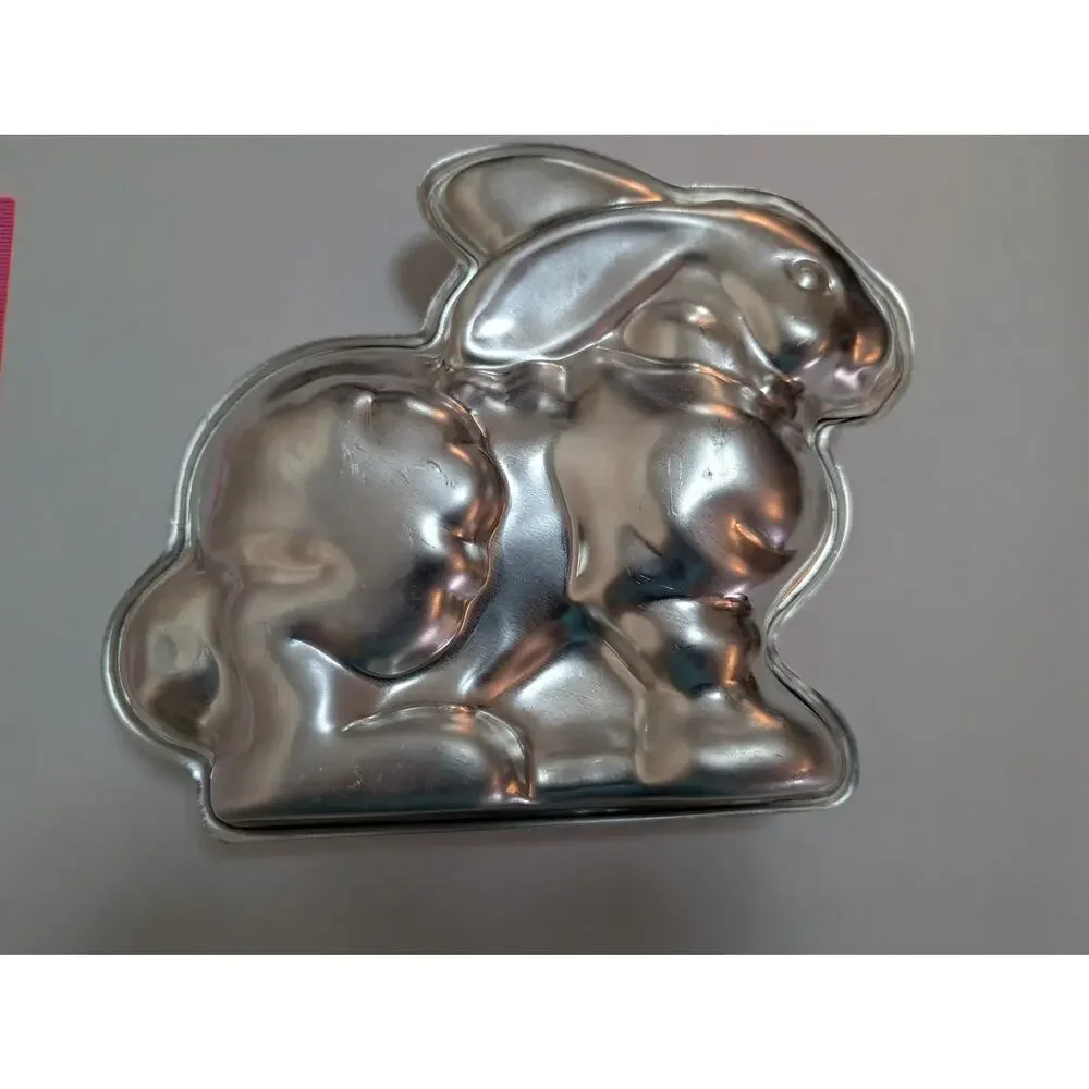 Vintage Aluminum 3D Bunny Rabbit Cake Pan Mold Easter Baking Set 2 Halves